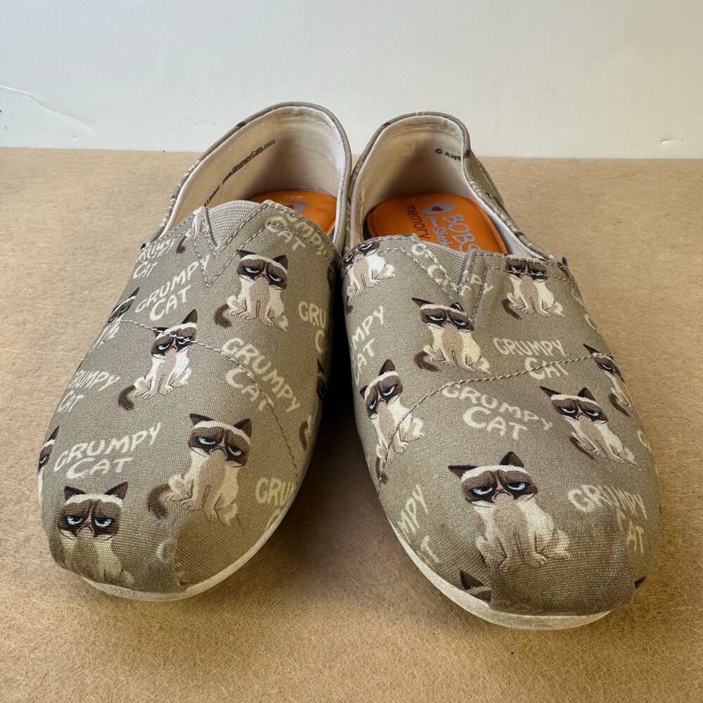 Bobs Skechers Women 6.5 Shoes Grumpy Cat Collab Canvas Cute! Excellent - Picture 3 of 16